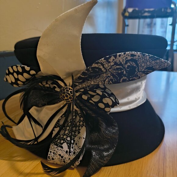 Women’s Black Feather Dress Hat | Formal / Church / Derby | One Size - Picture 1 of 6